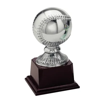 Zdjęcie Metaliczna statuetka z piłką do baseballu