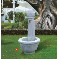 Zdjęcie Fontanna Cortina do ogrodu z grysu marmuru kararyjskiego