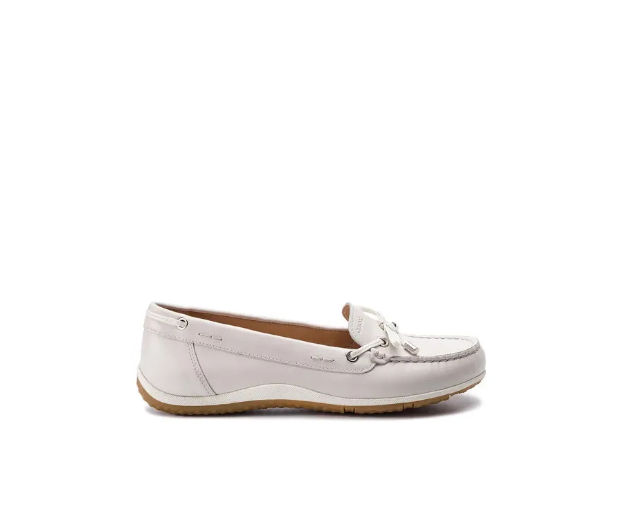 obrazek 1 Geox Mokasyny D Vega Moc B D92DNB 043BC C1002 Biały