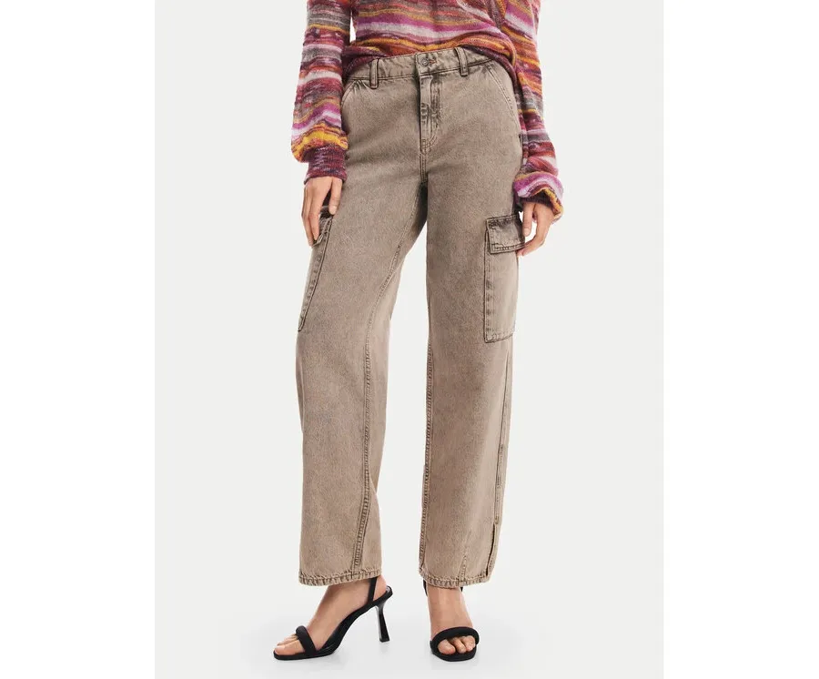 obrazek 1 Desigual Jeansy Casandr 24WWDD96 Szary Straight Fit