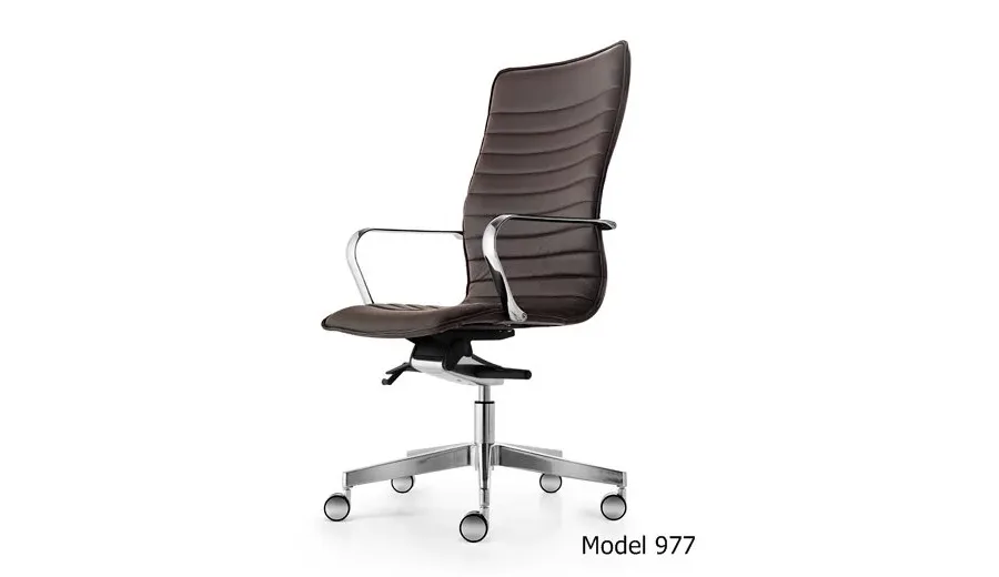picture 1 Office chair comfortable for the manager