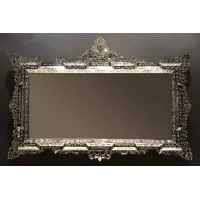 Picture An exquisite mirror for traditional interiors - Ongaro & Fuga