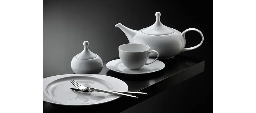 obrazek 1 Komplet z porcelany na elegancki stół jadalny