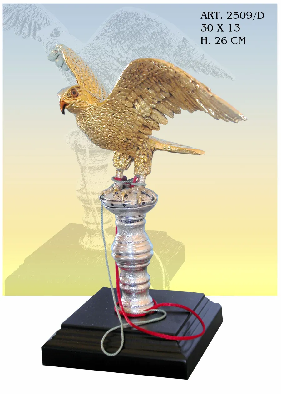 obrazek 1 Elegancka figura wznoszącego się orła