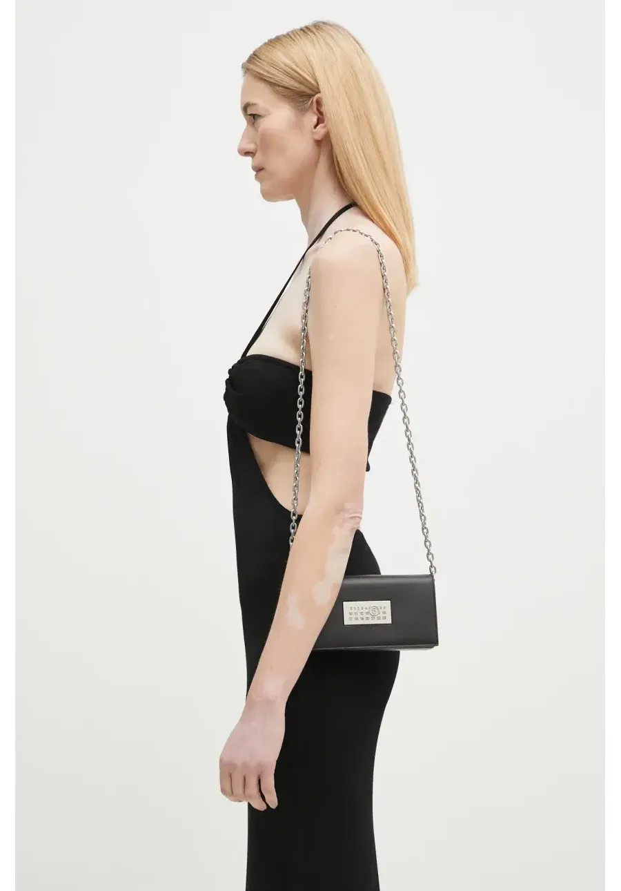 obrazek 1 MM6 Maison Margiela saszetka skórzana kolor czarny SB5ZI0014