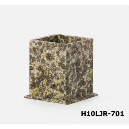 Picture A charming wooden pencil holder