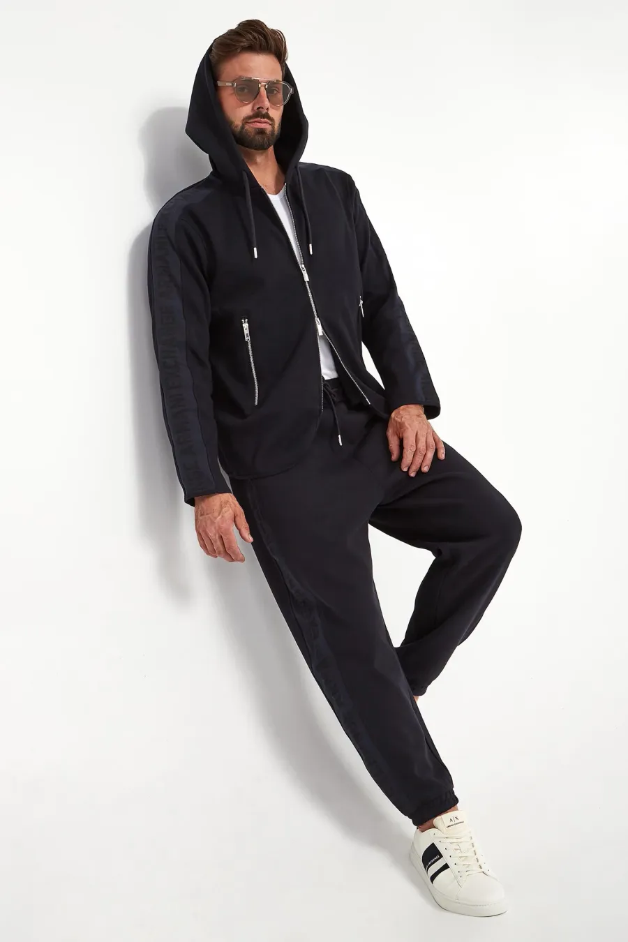 obrazek 1 Spodnie dresowe męskie ARMANI EXCHANGE Armani Exchange