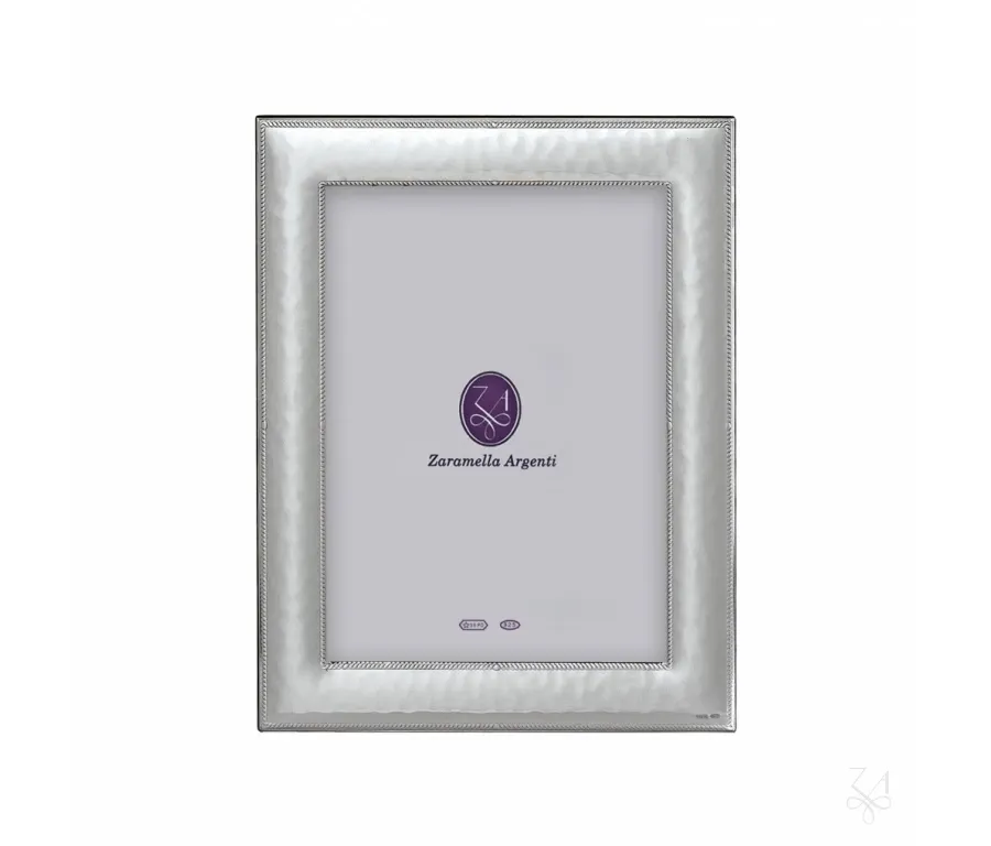 obrazek 1 Piękna stylowa ramka na zdjęcia 10×15 cm Paryż ze srebra - Zaramella Argenti
