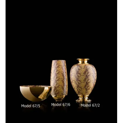 Zdjęcie Elegancki wystrój wnętrz - wazon ceramiczny do apartamentu