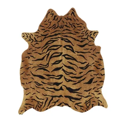 Picture Stylish cowhide rug with a tiger print