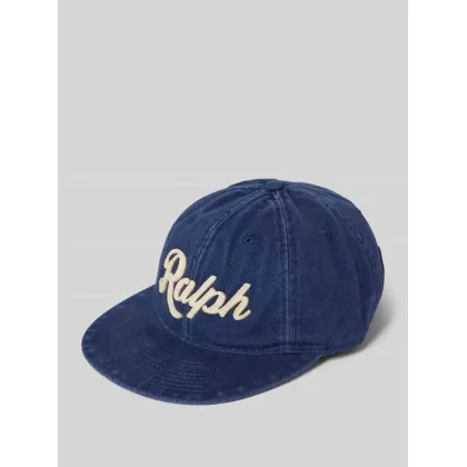 Zdjęcie Czapka z daszkiem i naszywką z logo