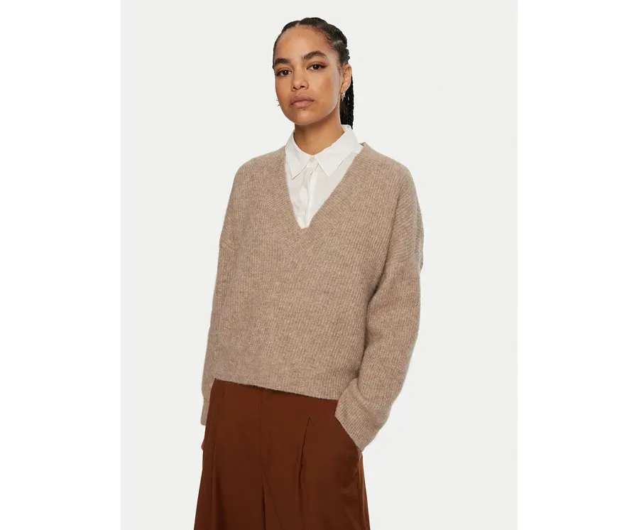 obrazek 1 Gestuz Sweter Alpha 10909332 Beżowy Loose Fit