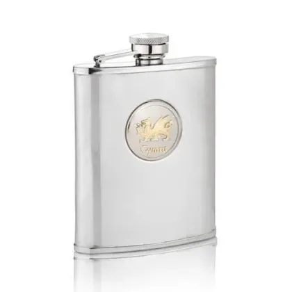 Zdjęcie Stylowa piersiówka z walijskim smokiem – prezent dla wyjątkowego mężczyzny