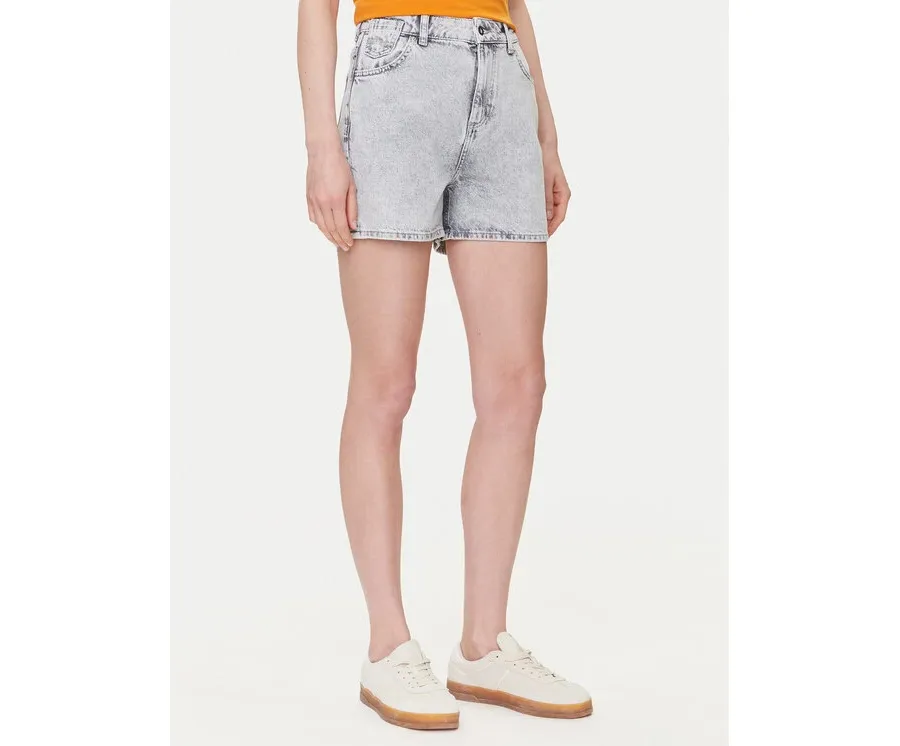 obrazek 1 Mustang Szorty jeansowe Charlotte 1016558 Szary Mom Fit