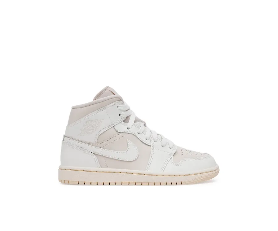 obrazek 1 Nike Sneakersy Wmns Air Jordan 1 Mid BQ6472 201 Beżowy