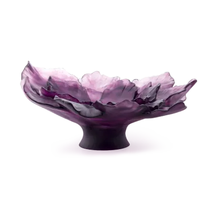 Zdjęcie Piękna stylowa patera inspirowana kamelią – marka Daum