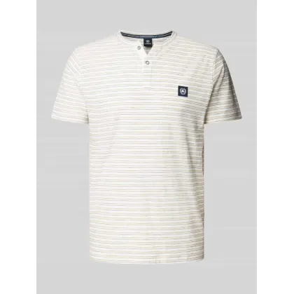 Zdjęcie T-shirt z wyhaftowanym logo