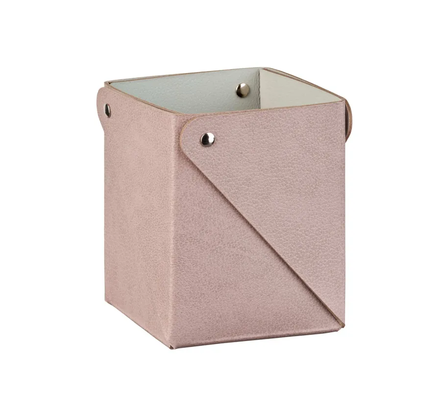 obrazek 1 Skórzany pojemnik na przybory 8х8хH10,5 cm w kolorze szaroróżowym