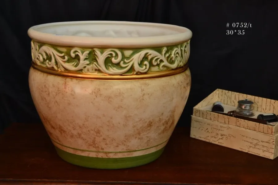obrazek 1 Prosto z Włoch - ceramiczna donica dekoracyjna