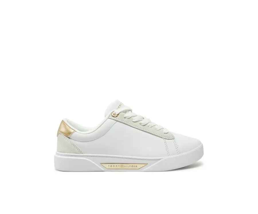 obrazek 1 Tommy Hilfiger Sneakersy Chic Court Sneaker FW0FW08382 Biały