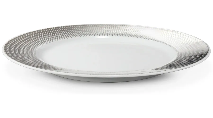 obrazek 2 Nowoczesny duży płaski talerz z porcelany ze srebrnym zdobieniem z kolekcji Angel wings – Leander