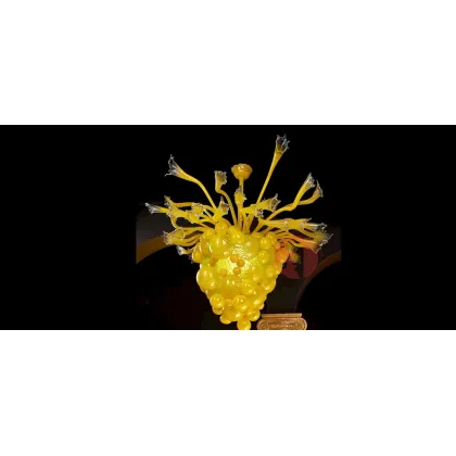 Picture Unique sculpture chandelier made of Murano glass - Vetreria Artistica Rosa