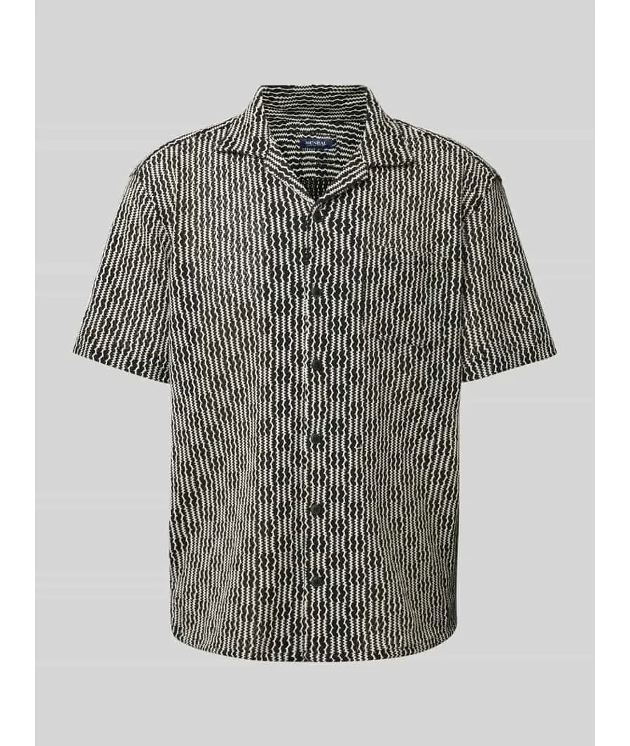 obrazek 1 Koszula casualowa o kroju regular fit z kołnierzem z połami