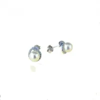 Picture Unique earrings with pearls and zircons