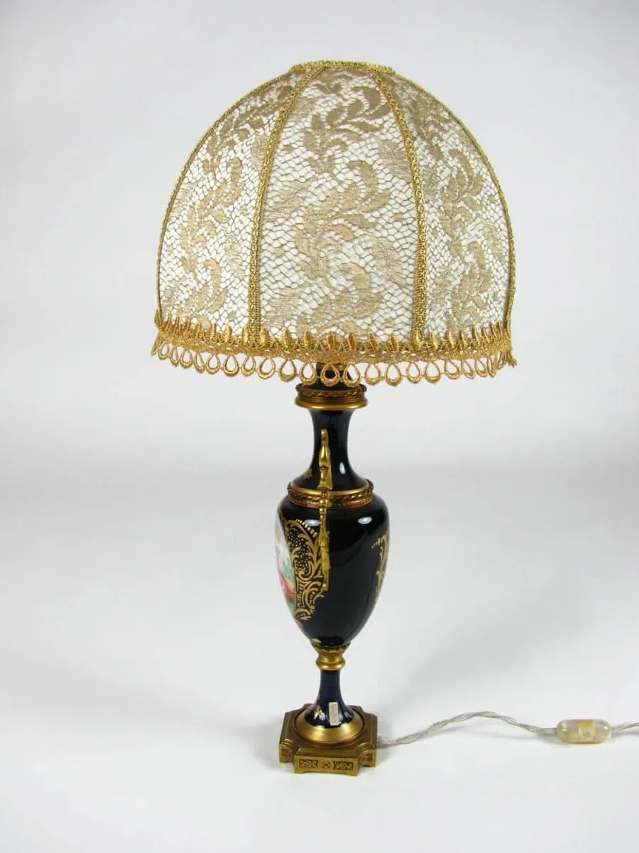 obrazek 4 Lampy stołowe z porcelany w kolorze kobaltowo-niebieskim, zdobione złotem