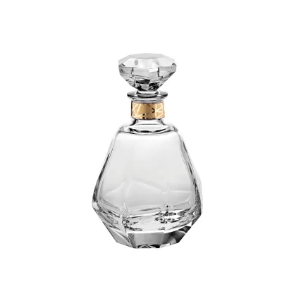 Zdjęcie Ekskluzywna karafka do whisky ze złotym detalem z nowoczesnej unikatowej kolekcji Gemstone - Vista Alegre