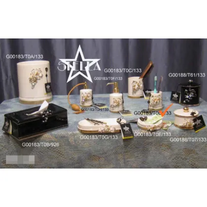 Picture A tasteful ceramic soap dish with Swarovski crystals