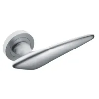 Picture A stunning Elis door handle made of brass