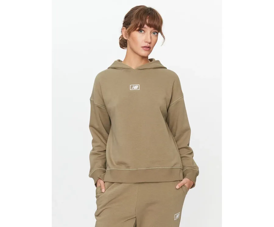 obrazek 1 New Balance Bluza Essentials French Terry Hoodie WT33512 Zielony Regular Fit