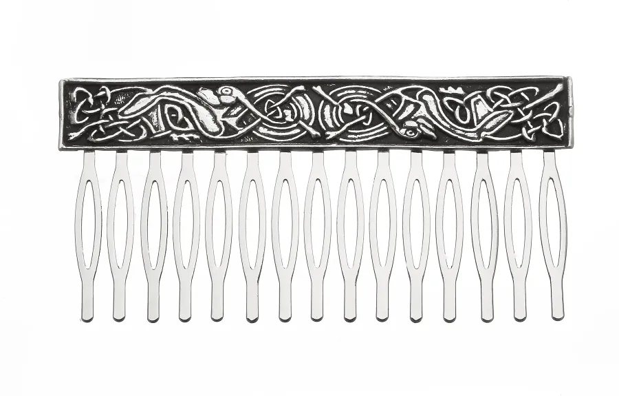 obrazek 1 Stylowy grzebień do włosów – wzór Kells, wykonany z cyny