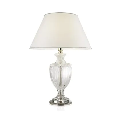 Zdjęcie Kryształowa elegancka lampa stołowa wykończona niklem