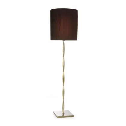 Zdjęcie Klasyczna lampa podłogowa do salonu marki Lumis 900