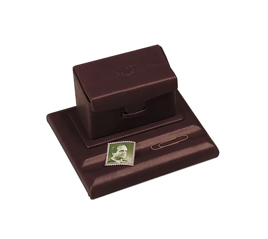 picture 1 Stylish stationery toolbox with stand - Absolute Breton