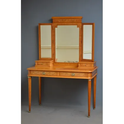 Zdjęcie Piękna, świetnie zachowana toaletka