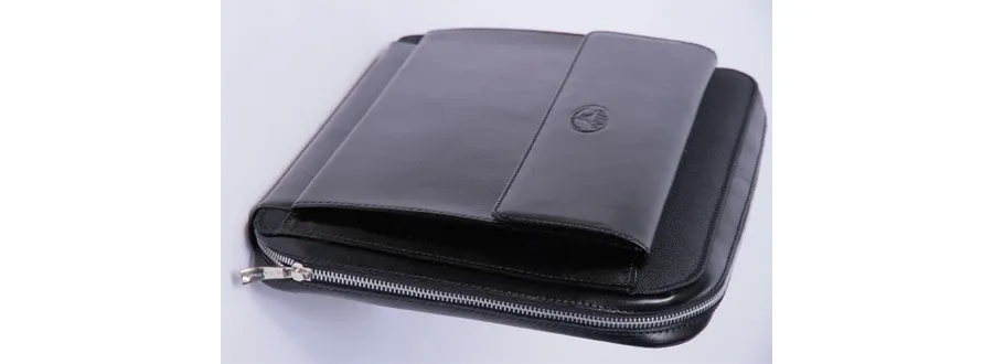 picture 2 Leather document holder Maruse