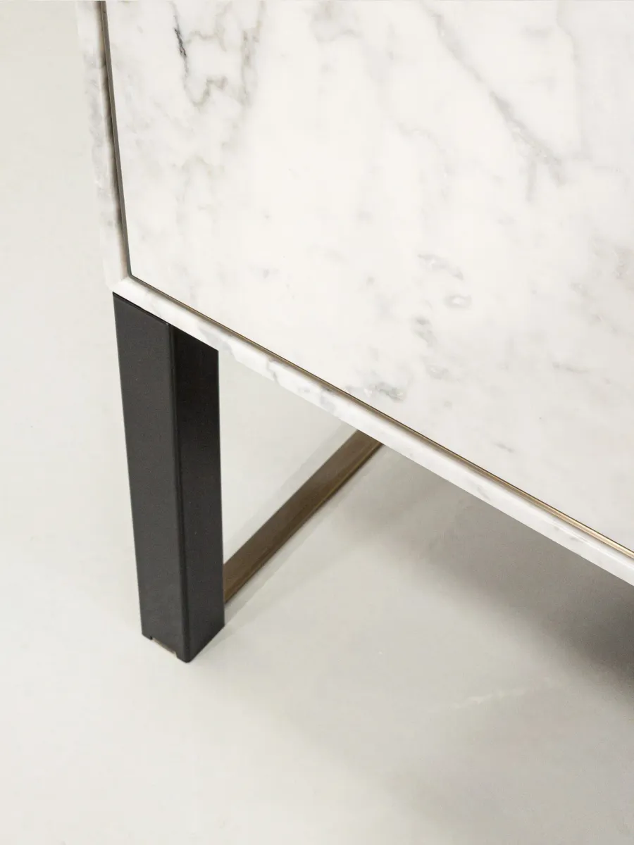 obrazek 10 Oryginalny modernistyczny kredens z Włoch do salonu