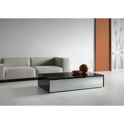Zdjęcie Stolik wykonany z wędzonego szkła - Tonelli Design