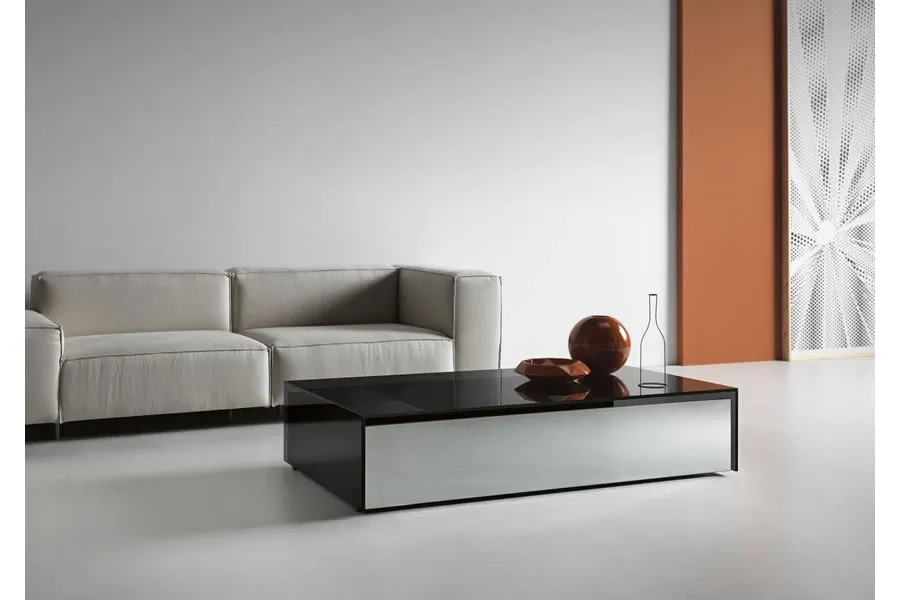 obrazek 1 Stolik wykonany z wędzonego szkła - Tonelli Design