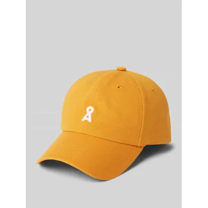 Zdjęcie Czapka z daszkiem i wyhaftowanym logo model ‘YENAAS’