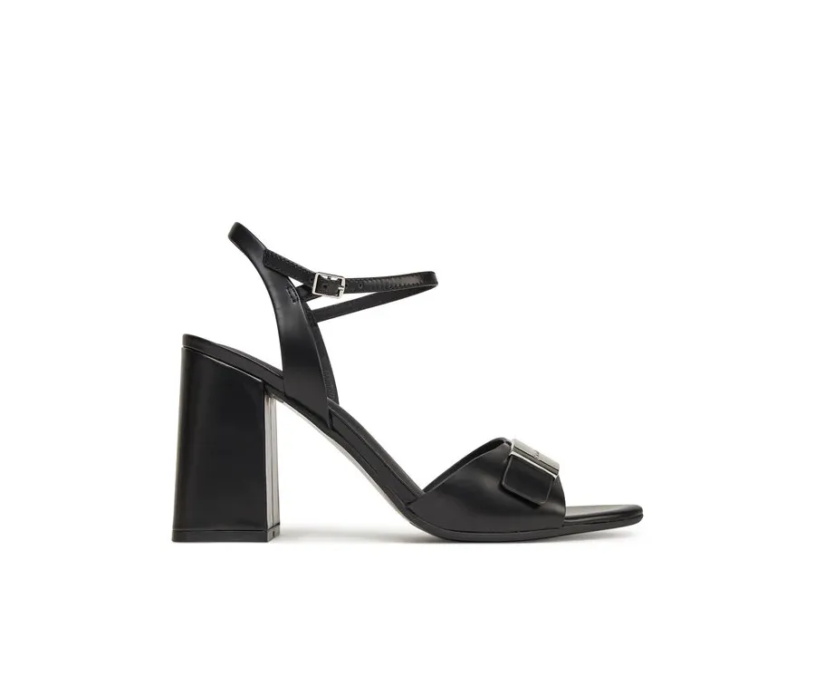 obrazek 1 Calvin Klein Sandały Heel Sandal 85 W/Ck Hw - Lth HW0HW02485 Czarny