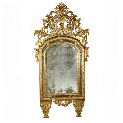 Zdjęcie XVIII-wieczne złote lustro piemonckie z lustrem rtęciowym i podwójną ramą ozdobioną złotymi rzeźbami mekki