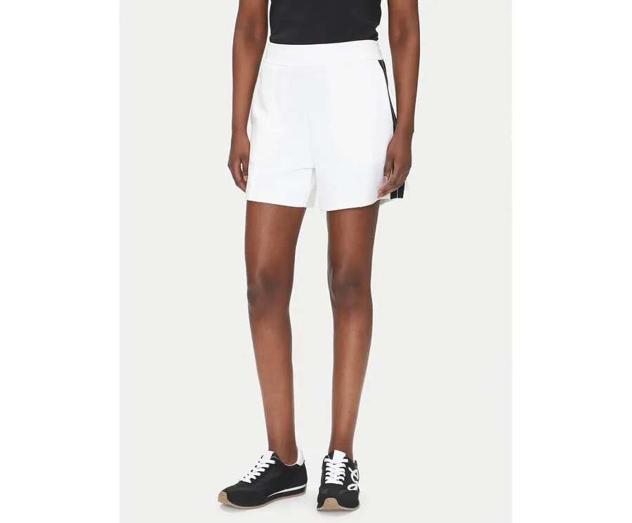 obrazek 1 EA7 Emporio Armani Szorty materiałowe 7W000176 AF12643 U0002 Biały Regular Fit