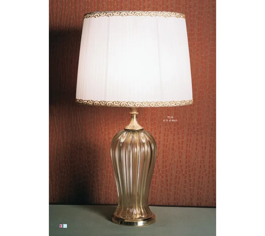 obrazek 1 Stylowa lampa ze szkła Murano ze stożkowym kloszem – Il Paralume Marina