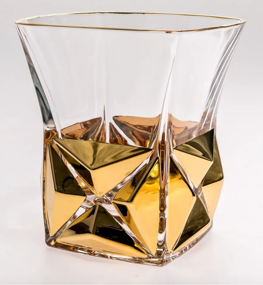 obrazek 1 Idealne na prezent - sześć szklanek Pyramid do whisky