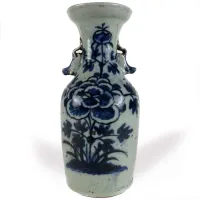 Zdjęcie Biało-niebieski wazon porcelana chińska początek XX wieku