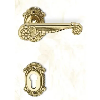 Zdjęcie Elegancka klamka drzwiowa na zestawie rozet – Il Paralume Marina